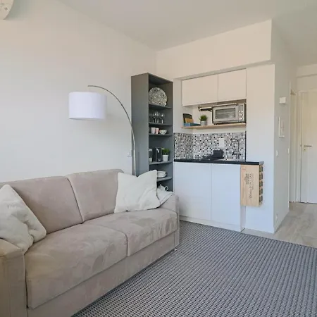 Le Mediterraneen - Renovated With Sea View *